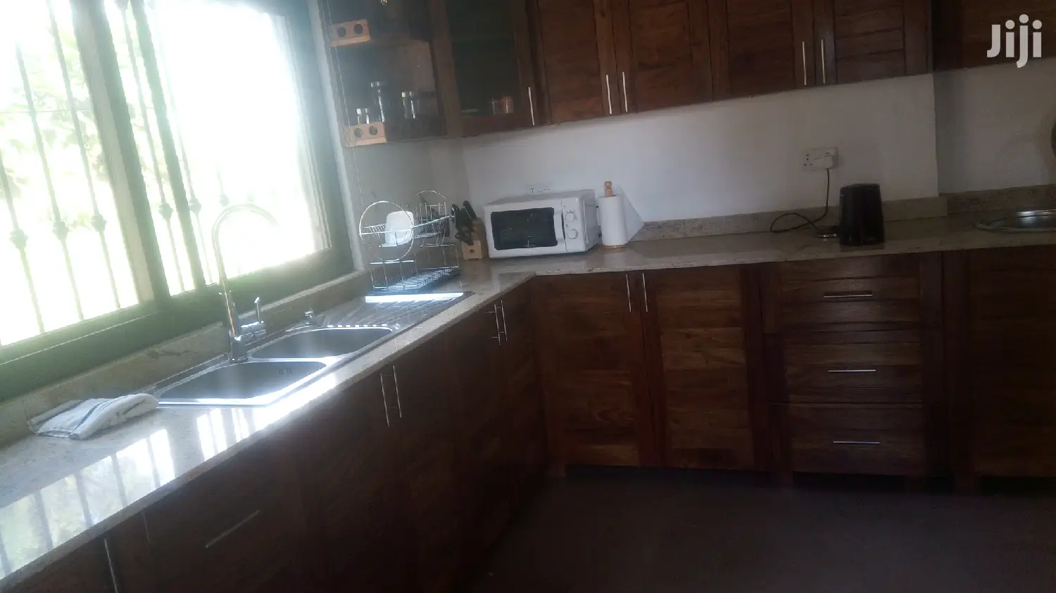 4 Bedroom Furnished Townhouse In Kololo For Rent