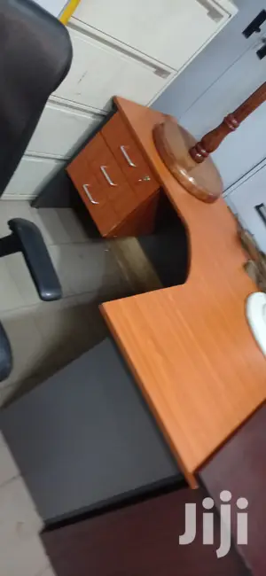 Lshape Office Table Size 140cm Brand New
