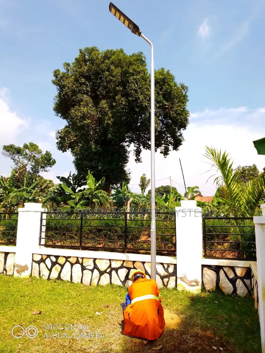 Solar Street Security Light With Stand Pole