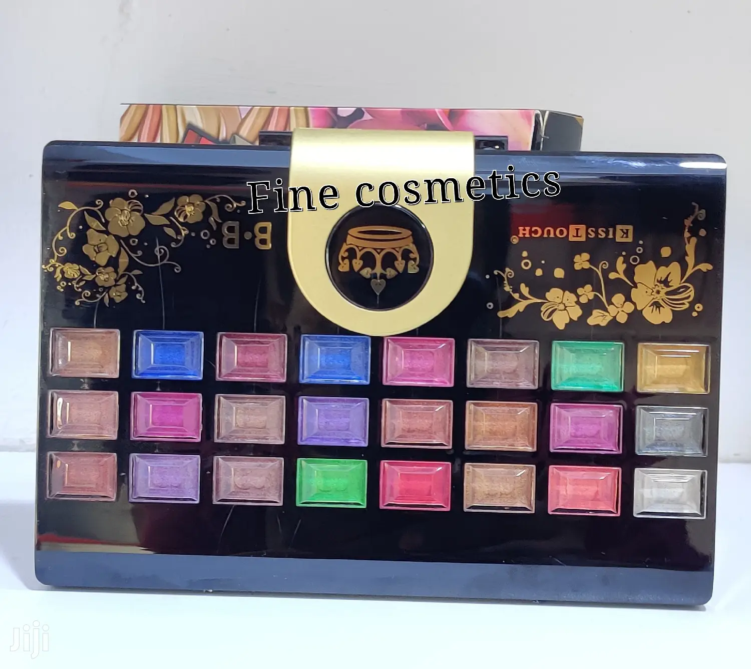 Makeup Eyeshadow Kit With Foundation, Lipbalm Cheek Powder