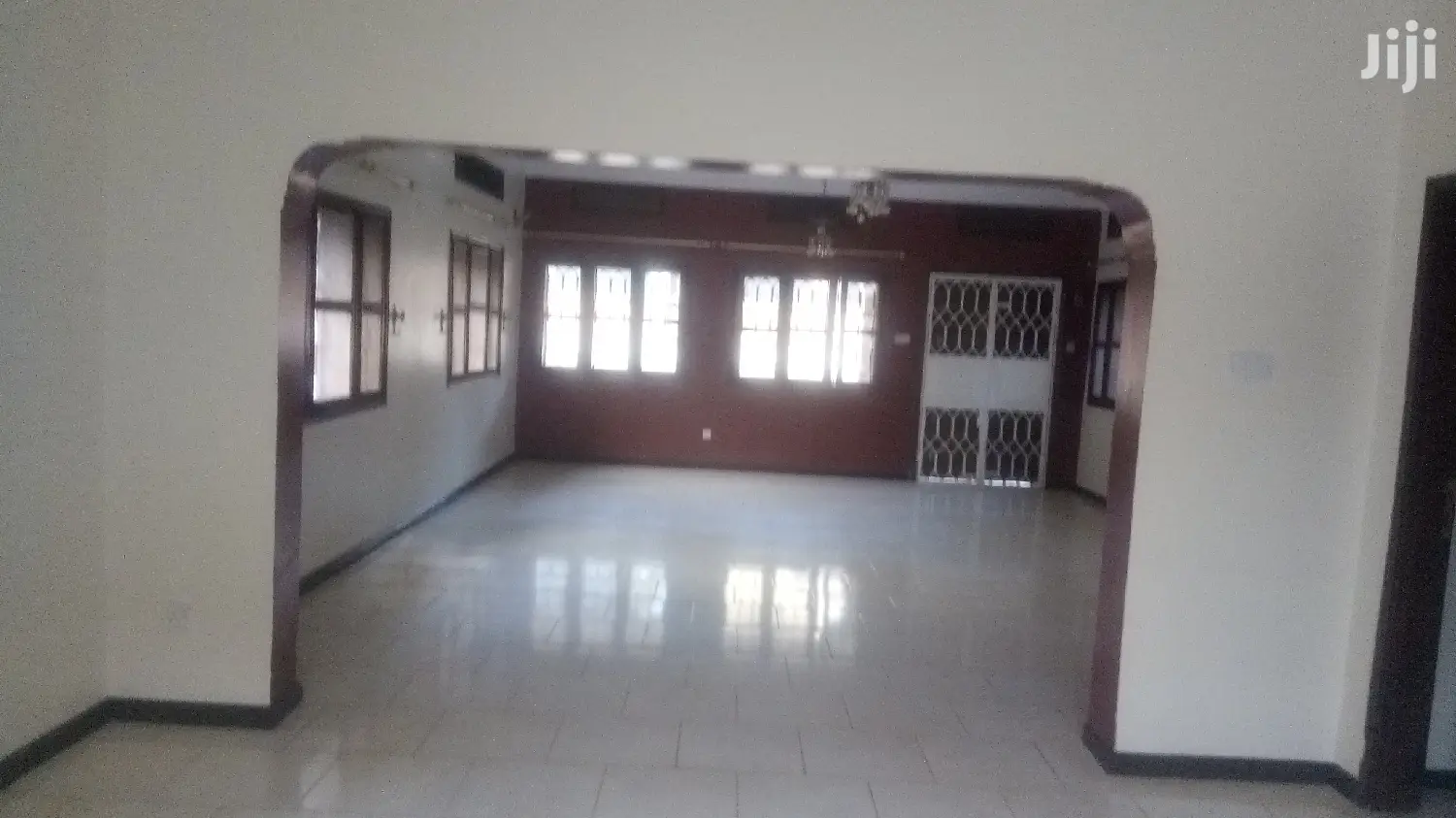 5bdrm Bungalow in Kampala for rent