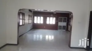 5bdrm Bungalow in Kampala for rent