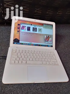 Laptop Apple MacBook 3GB Intel Core 2 Duo HDD 160GB