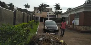 Nice House in Bugolobi For Rent