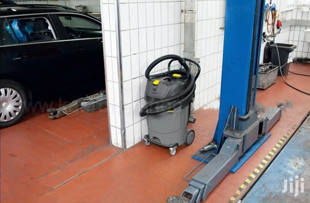 German Karcher 65L Wet Dry Professional Vacuum Cleaner in Central