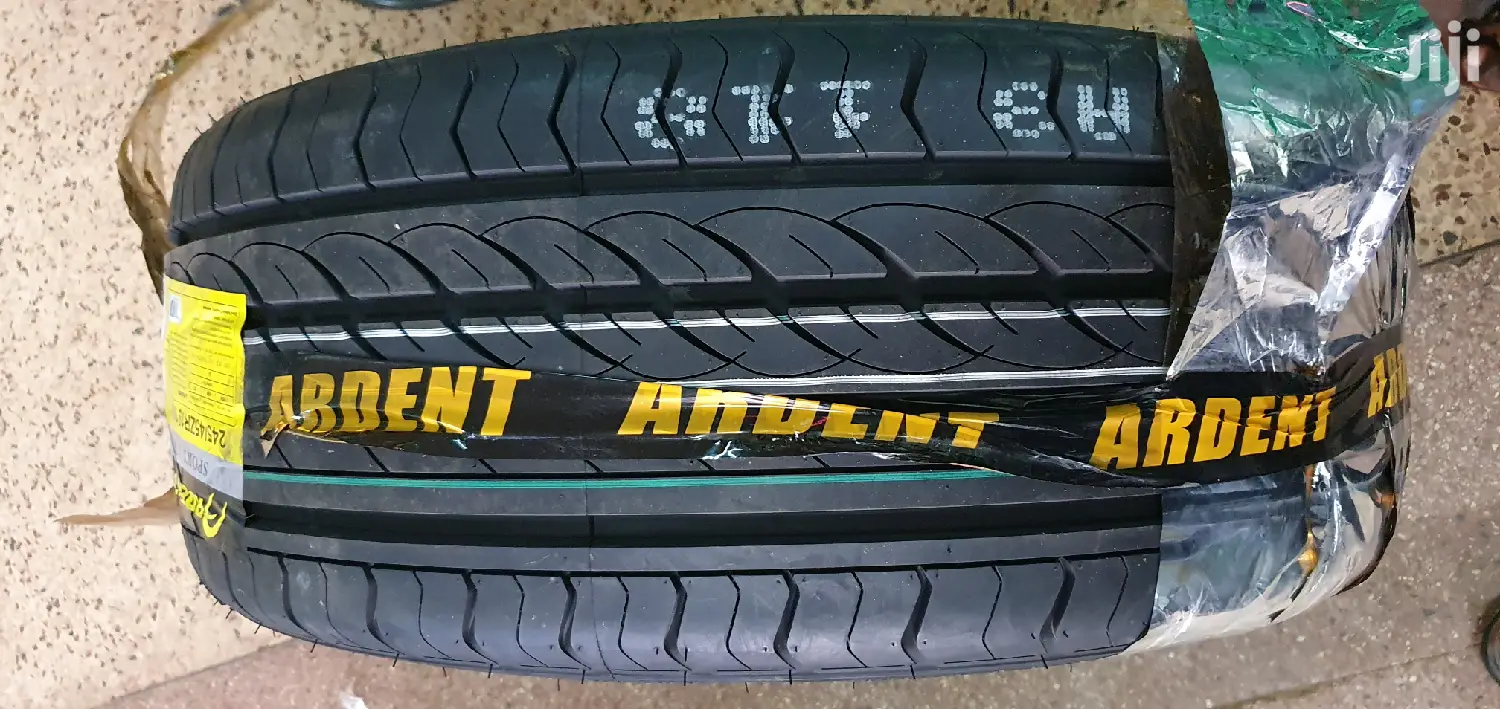 235/65r17 Max