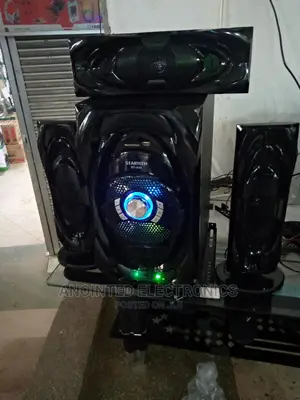 Startech Woofers Black