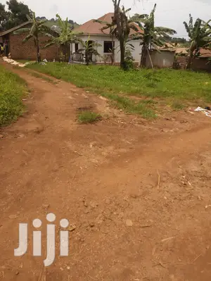 Plot for Sale 30x45ft Lukwaga Town Kataluko Site