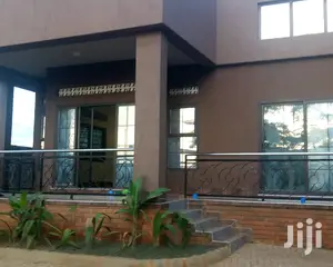 3bdrm House in Fs Properties, Central Division for Rent