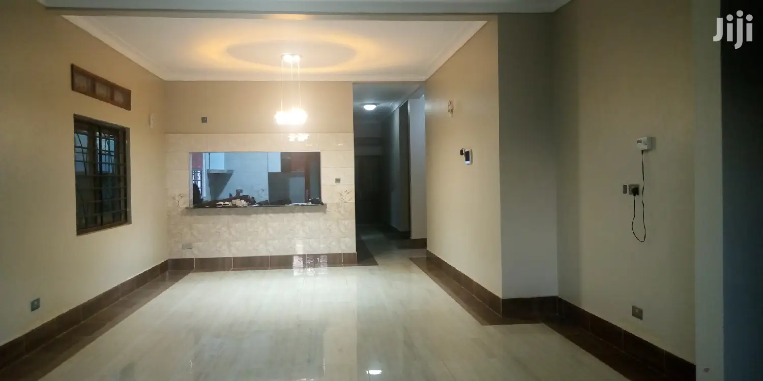 3bdrm House in Fs Properties, Central Division for Rent