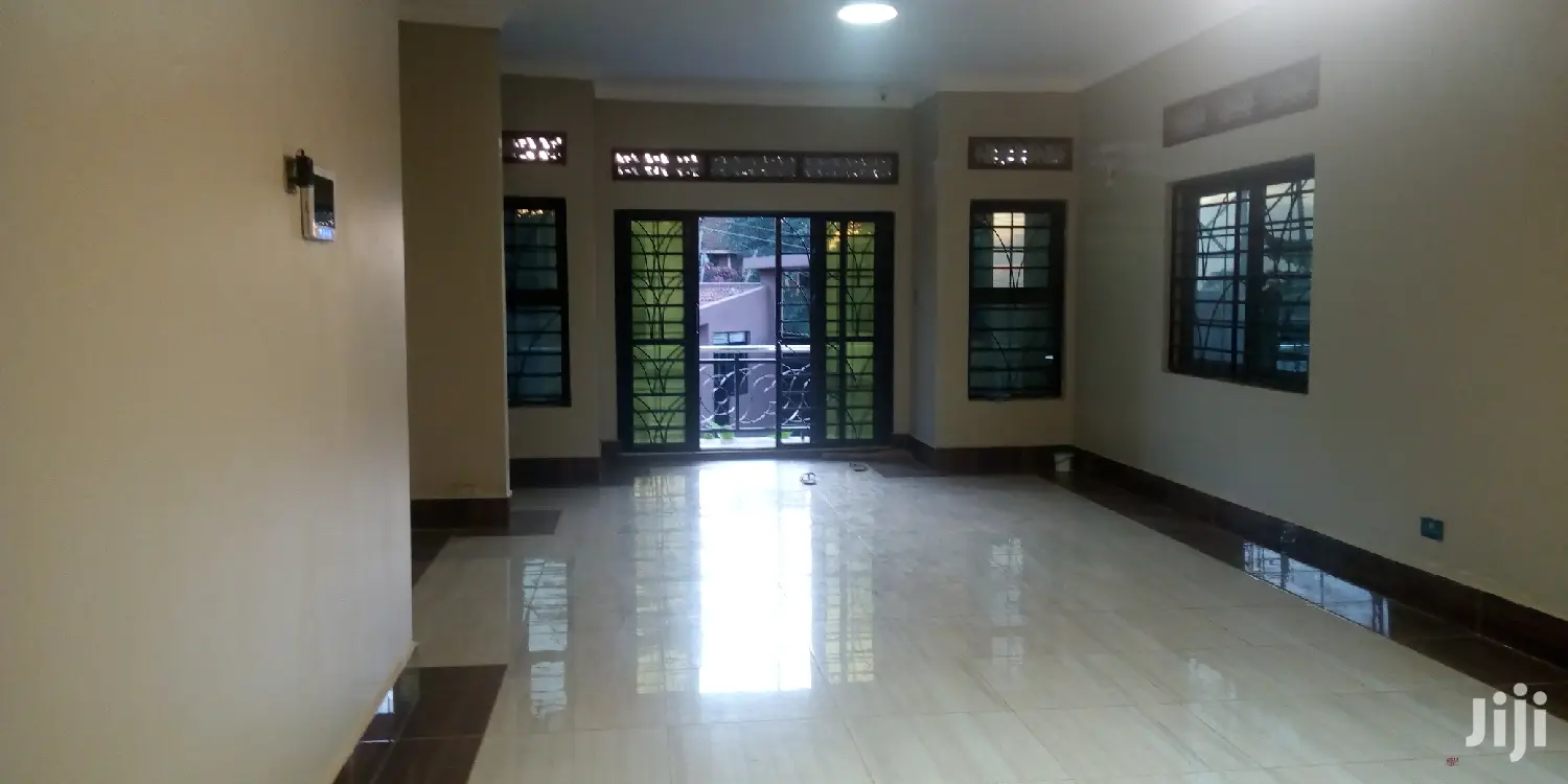 3bdrm House in Fs Properties, Central Division for Rent