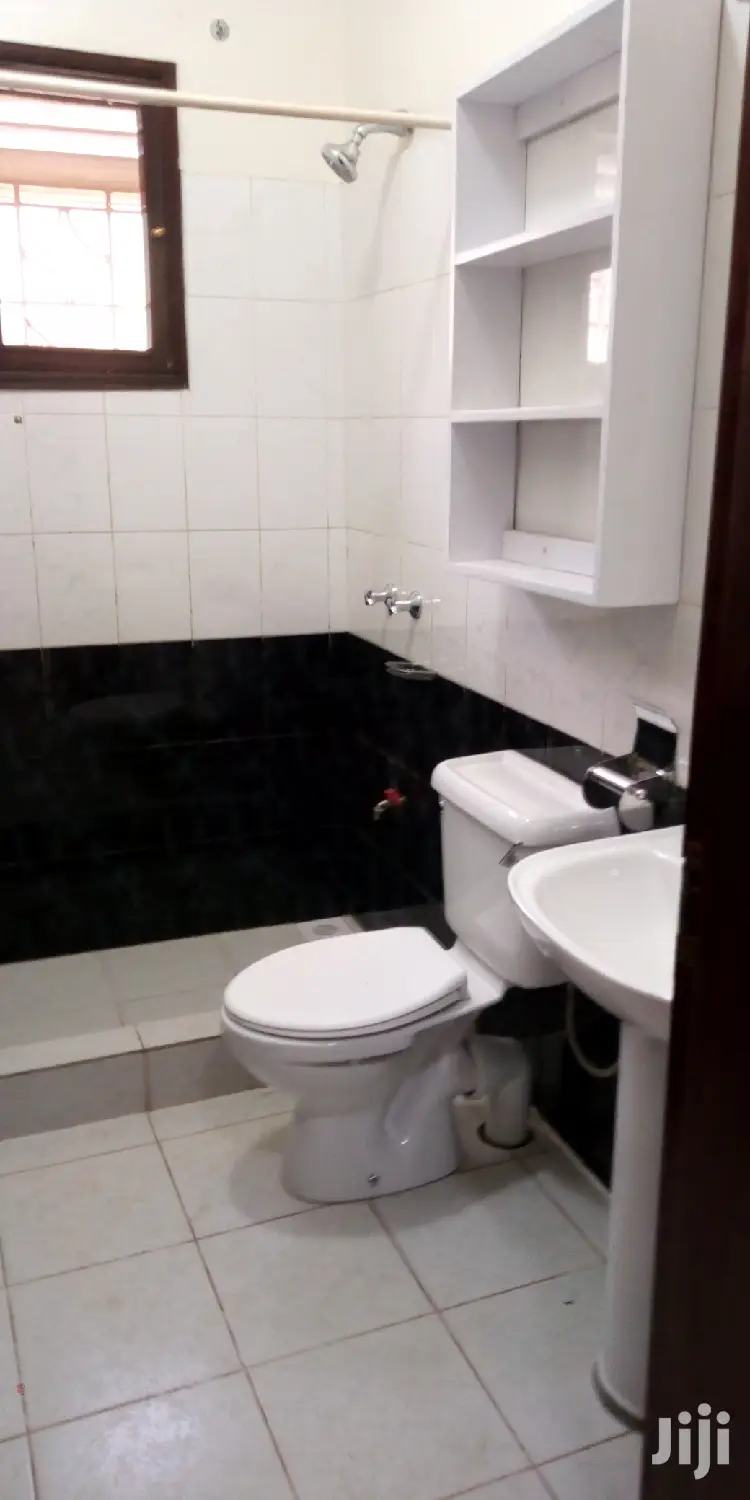 Three Bedroom House In Naguru For Rent