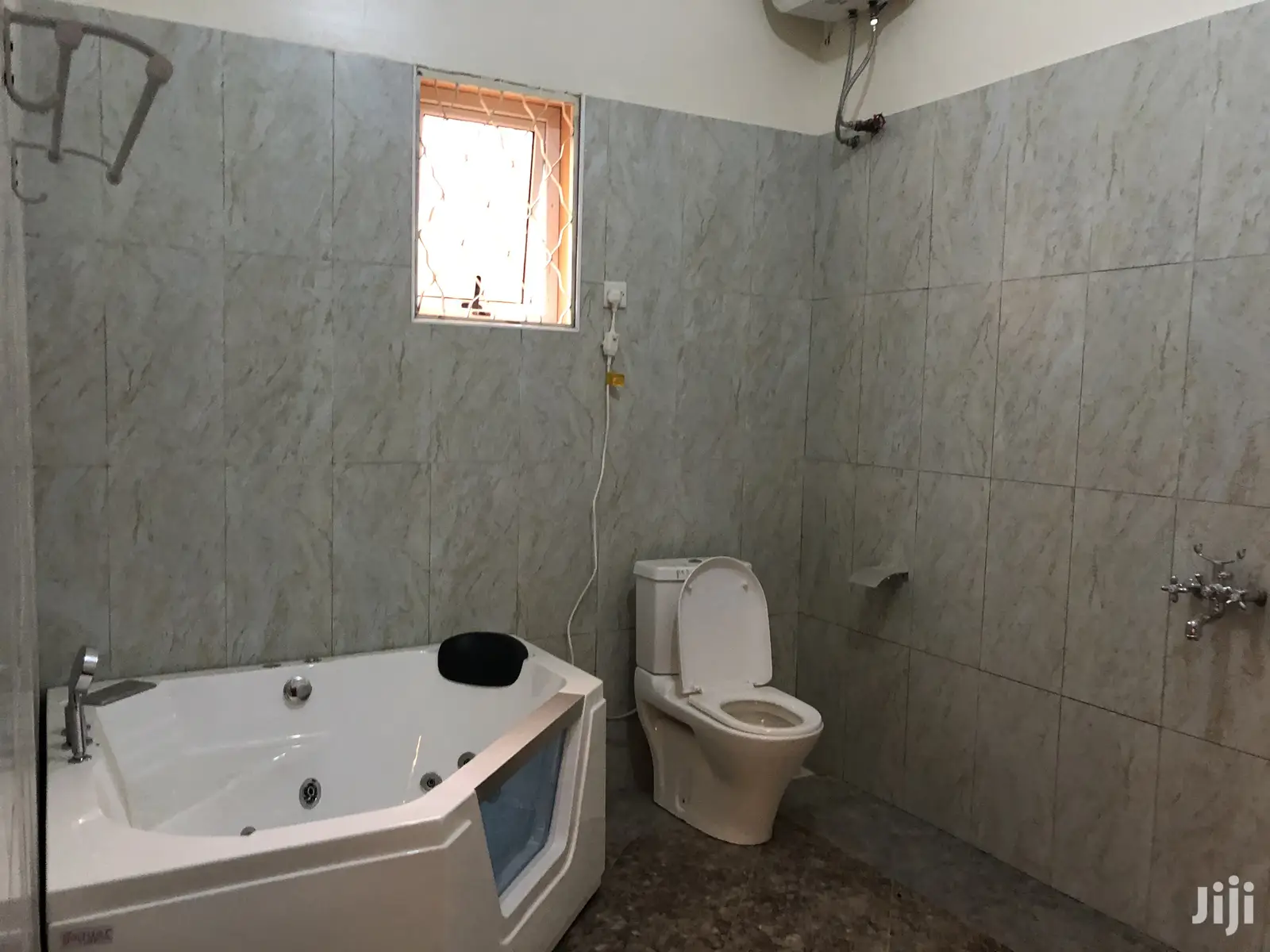 Kira Upper Class Bungalow on Sell