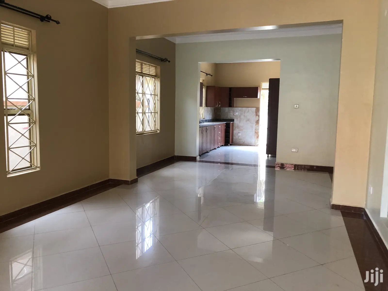 Price Cut,Kira Mamerito Road House on Sale