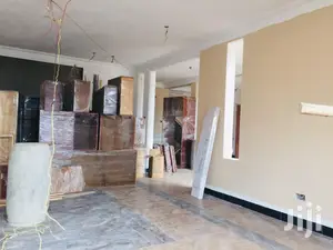 Bunga Near Munyonyo Seven Bedrooms Lake View Mansion on Sell