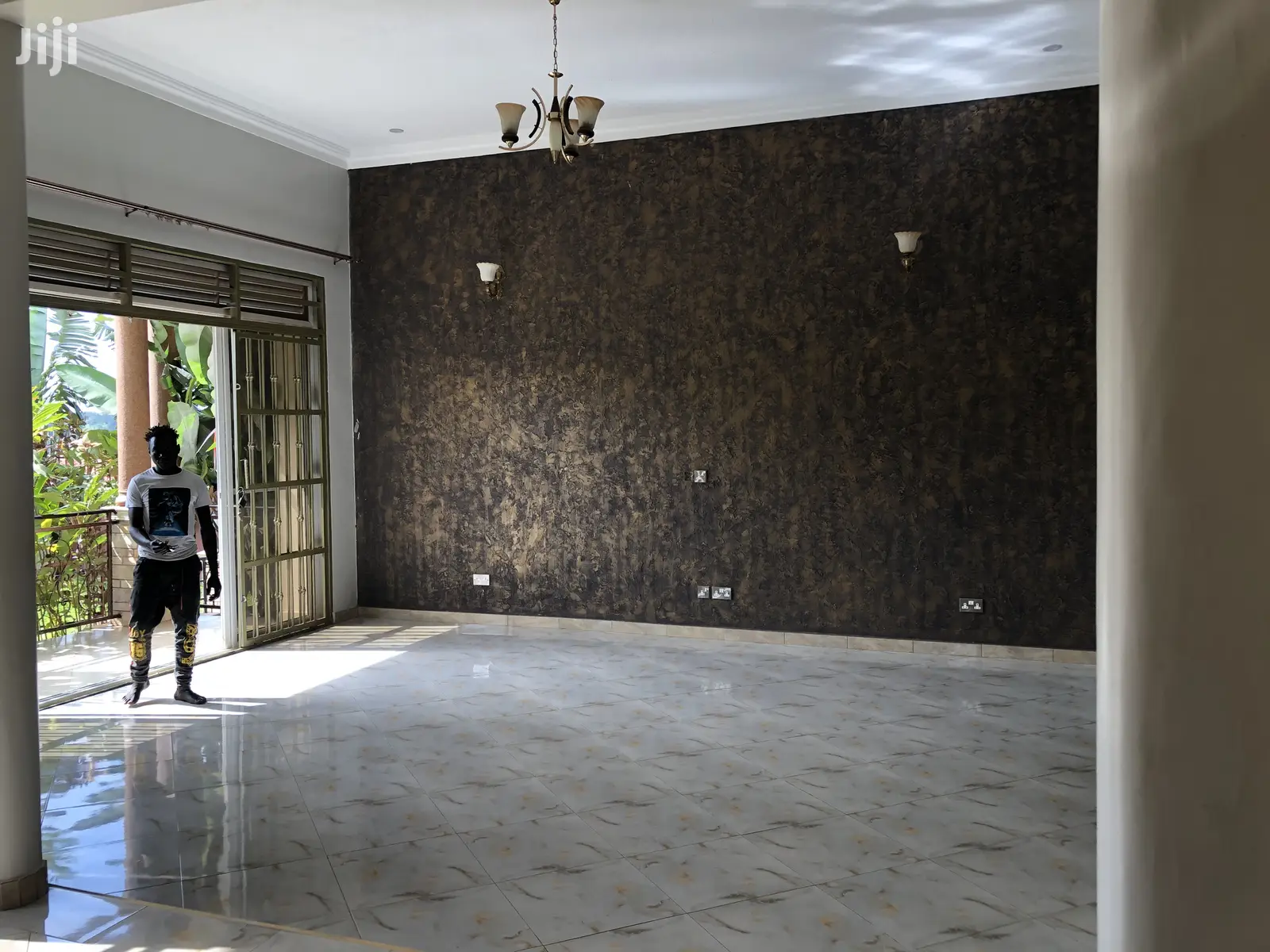 Kira Palatial Home on Sell
