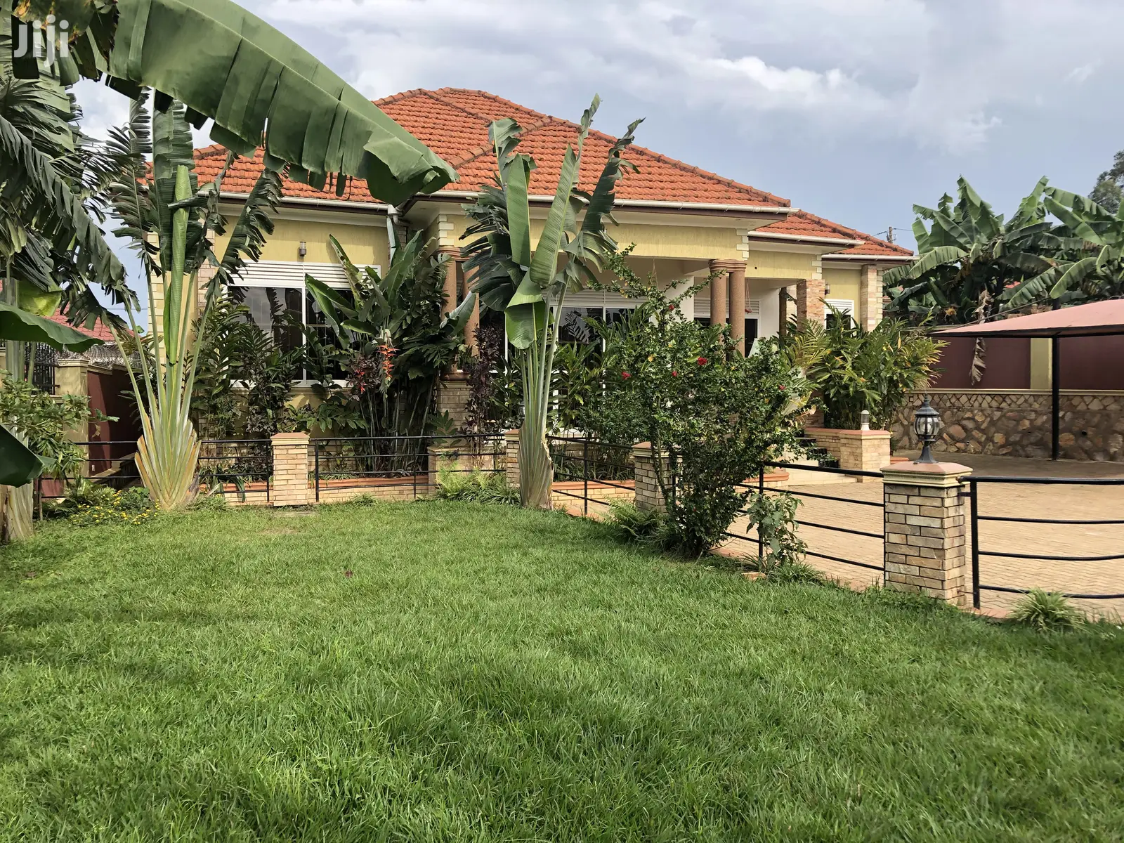 Kira Palatial Home on Sell
