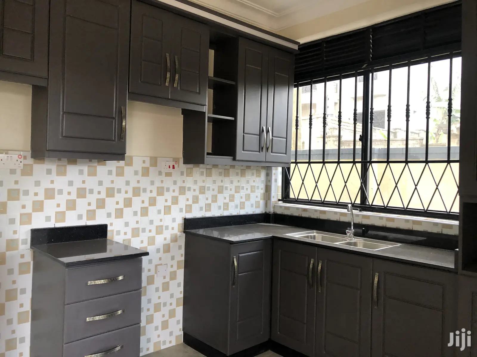 Kira 3 Bedroom Condominiums in Tarmacked Neighborhood