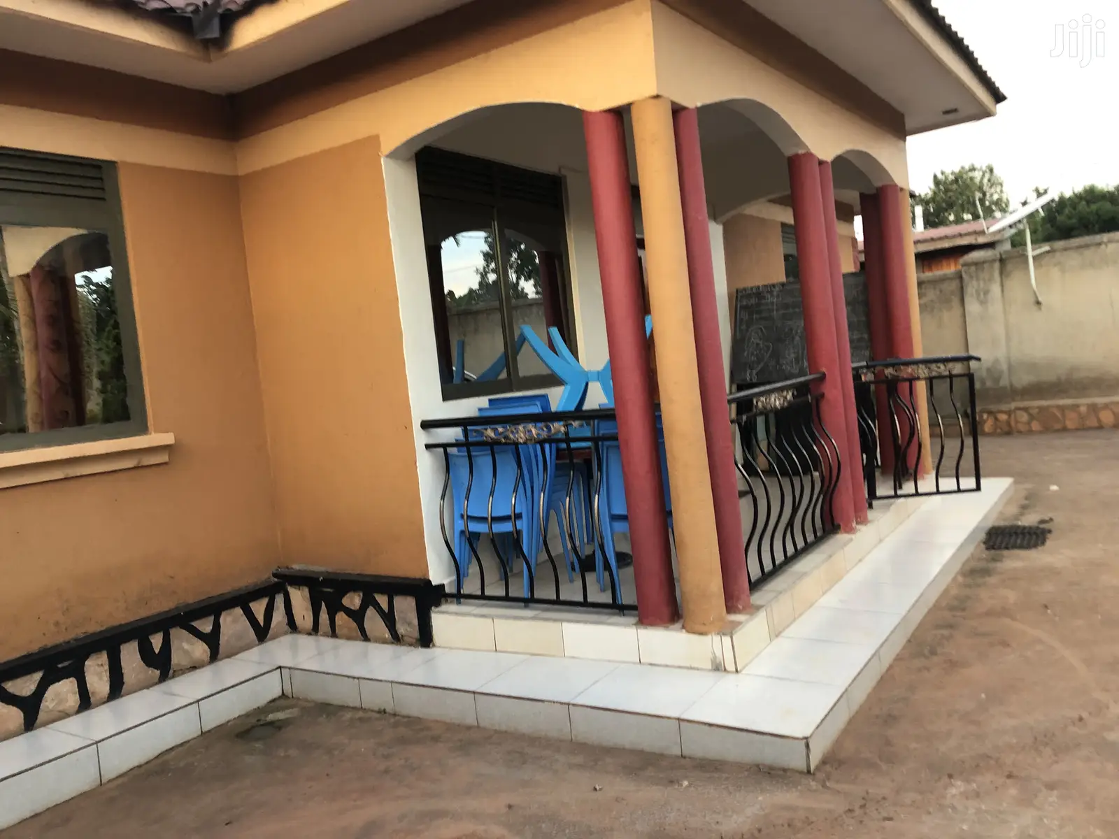 Hot Deal,Namugongo Large Compound House on Sale