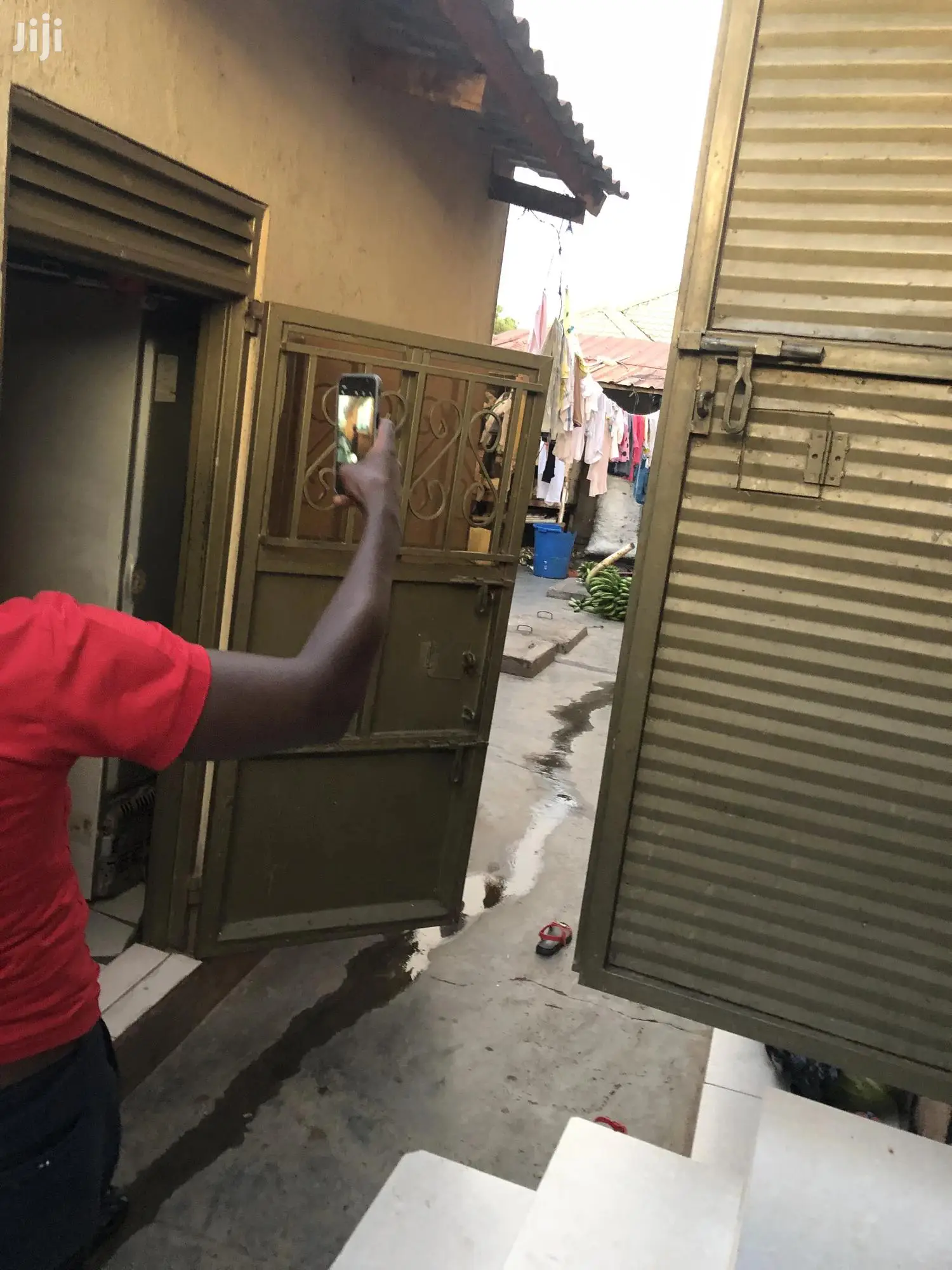 Hot Deal,Namugongo Large Compound House on Sale