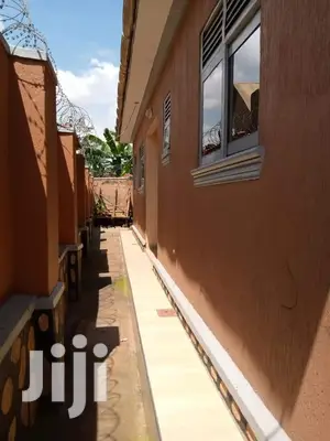 House Is for Rent in Kulambiro