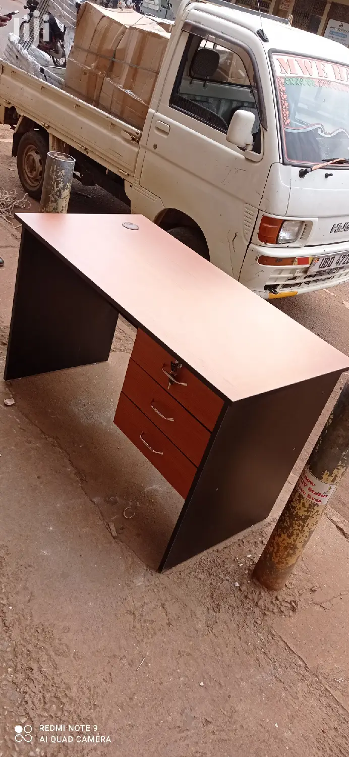 Brand New Single Desk 120cm