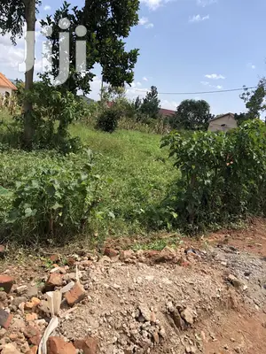 Kiira Kimwani 25 Decimals Land Near Tarmac For Sale