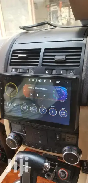 VW Touareg Car Radio