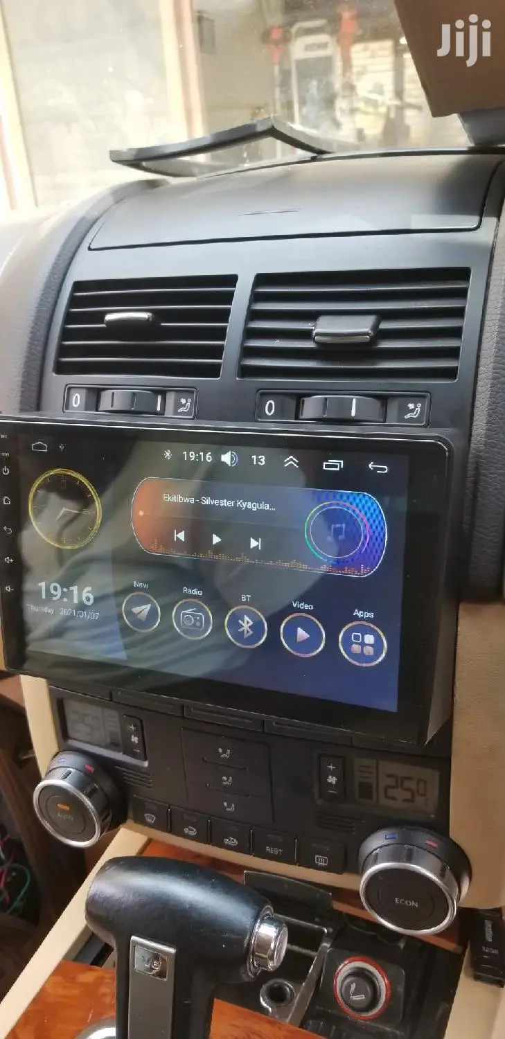 VW Touareg Car Radio