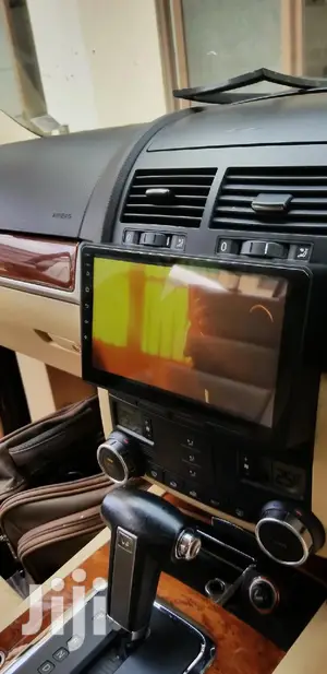 VW Touareg Car Radio