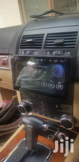 VW Touareg Car Radio