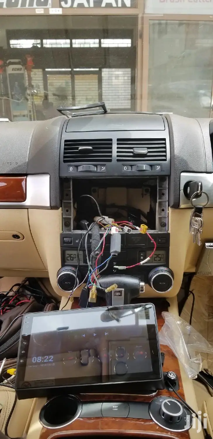 VW Touareg Car Radio