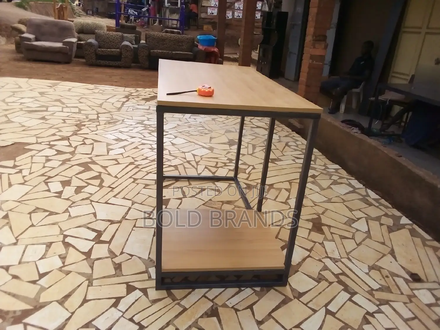 Serving Table