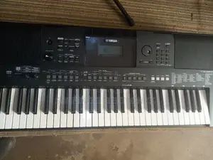Yamaha PSR E 463