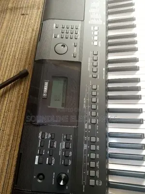 Yamaha PSR E 463