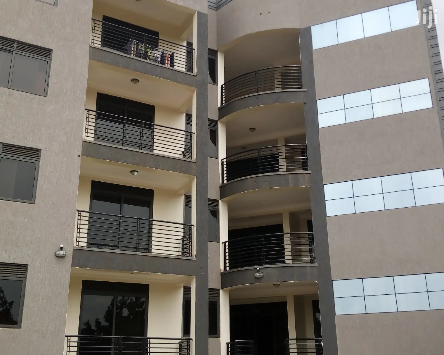 2bdrm Apartment in Fs Properties, Kampala for rent