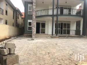 Residence in Kira in Tarmack Area on Sell