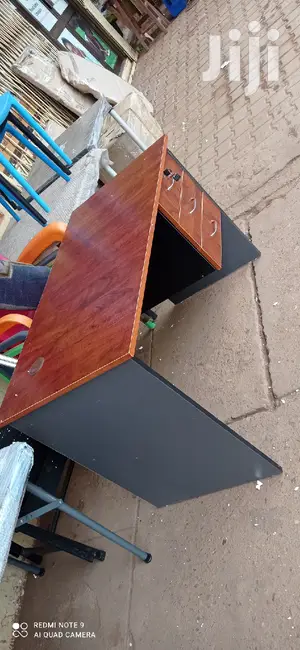Single Office Desk 120cm Brand New