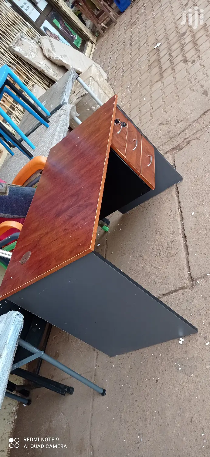 Single Office Desk 120cm Brand New