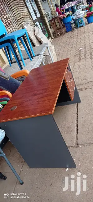 Single Office Desk 120cm Brand New