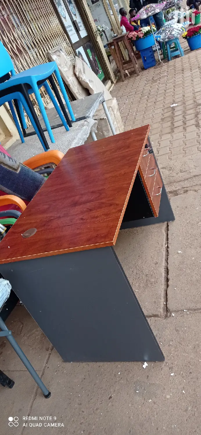 Single Office Desk 120cm Brand New