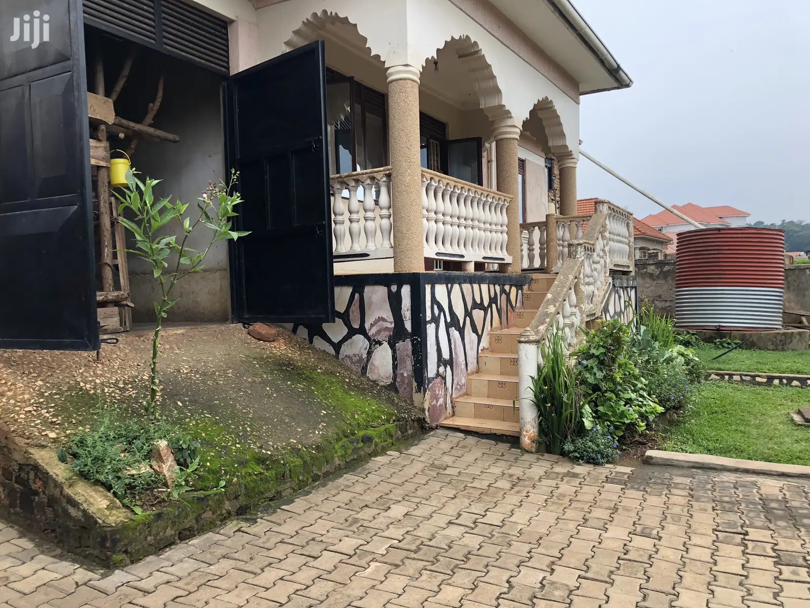 Kira Mamerito Road Tarmac Access Home on Sell