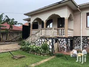 Kira Mamerito Road Tarmac Access Home on Sell