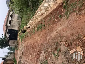 Kira Mamerito Road Tarmac Access Home on Sell