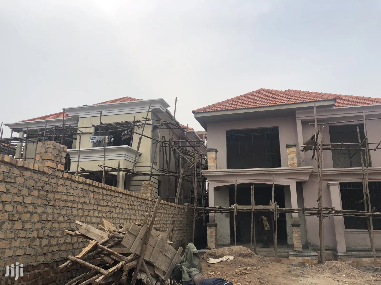 New Homes in Kira on Sell