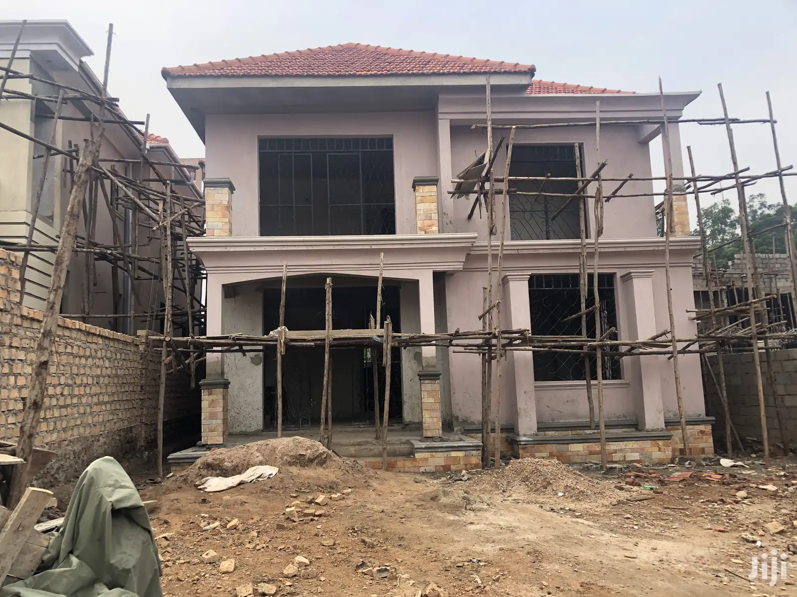 New Homes in Kira on Sell