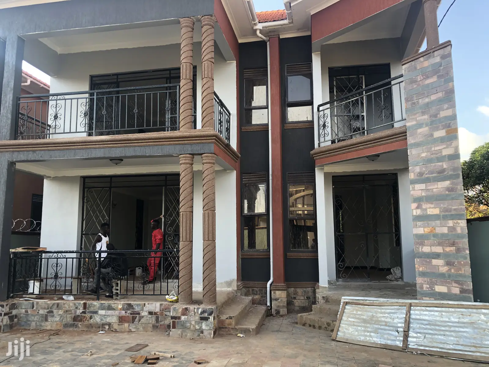 Kira Five Bedrooms Final Stage Mansion on Sell