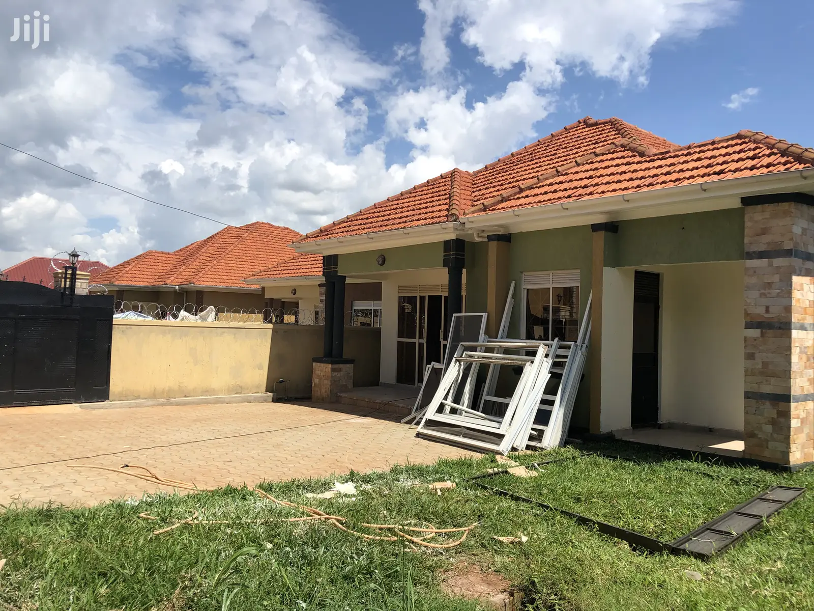 Kira Along Mamerito Road Lovely Home on Sale