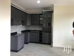 3 Bedroom Condominiums in Kira on Sell