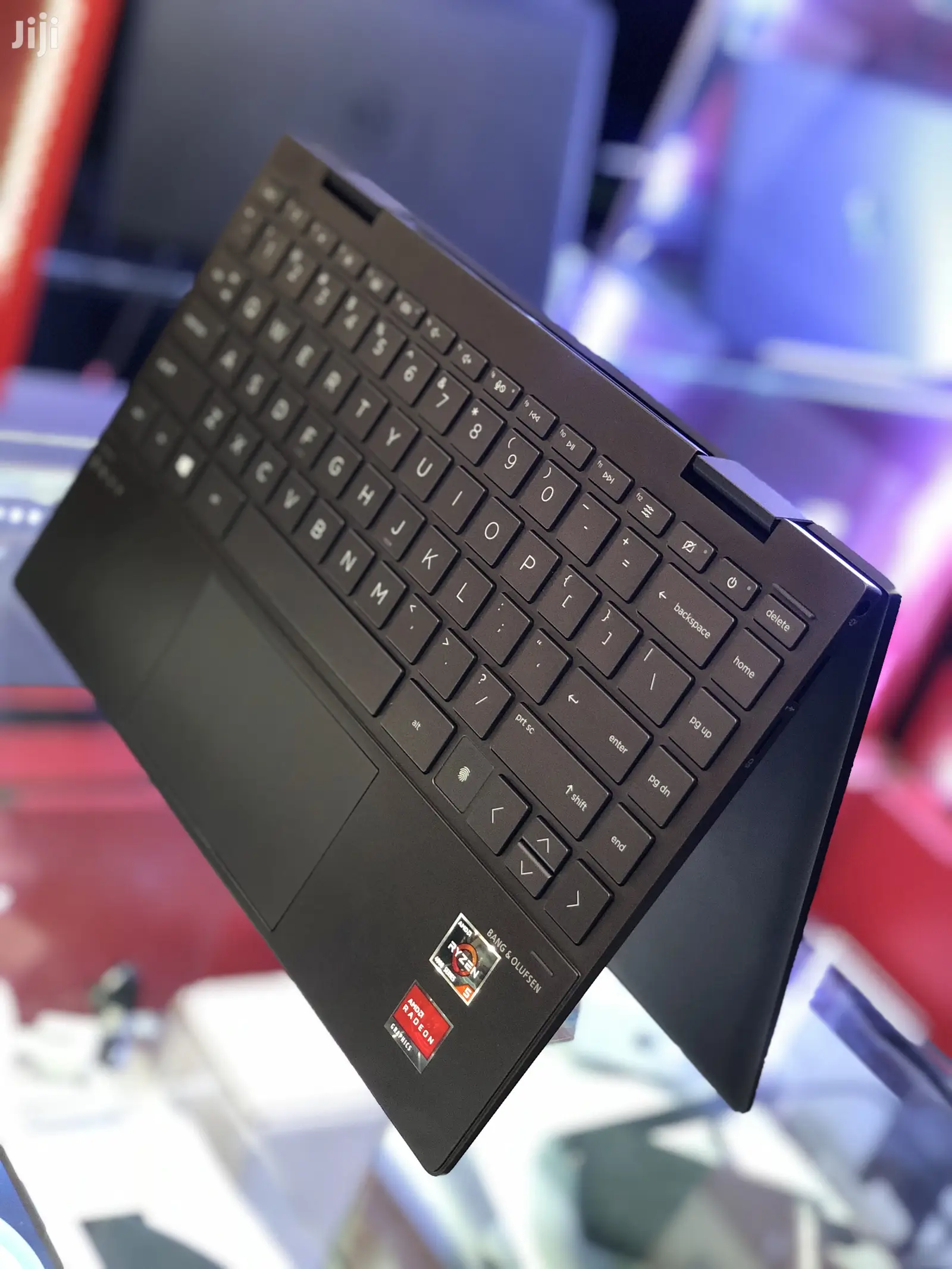 New Laptop HP Envy 13 8GB AMD Ryzen SSD 256GB